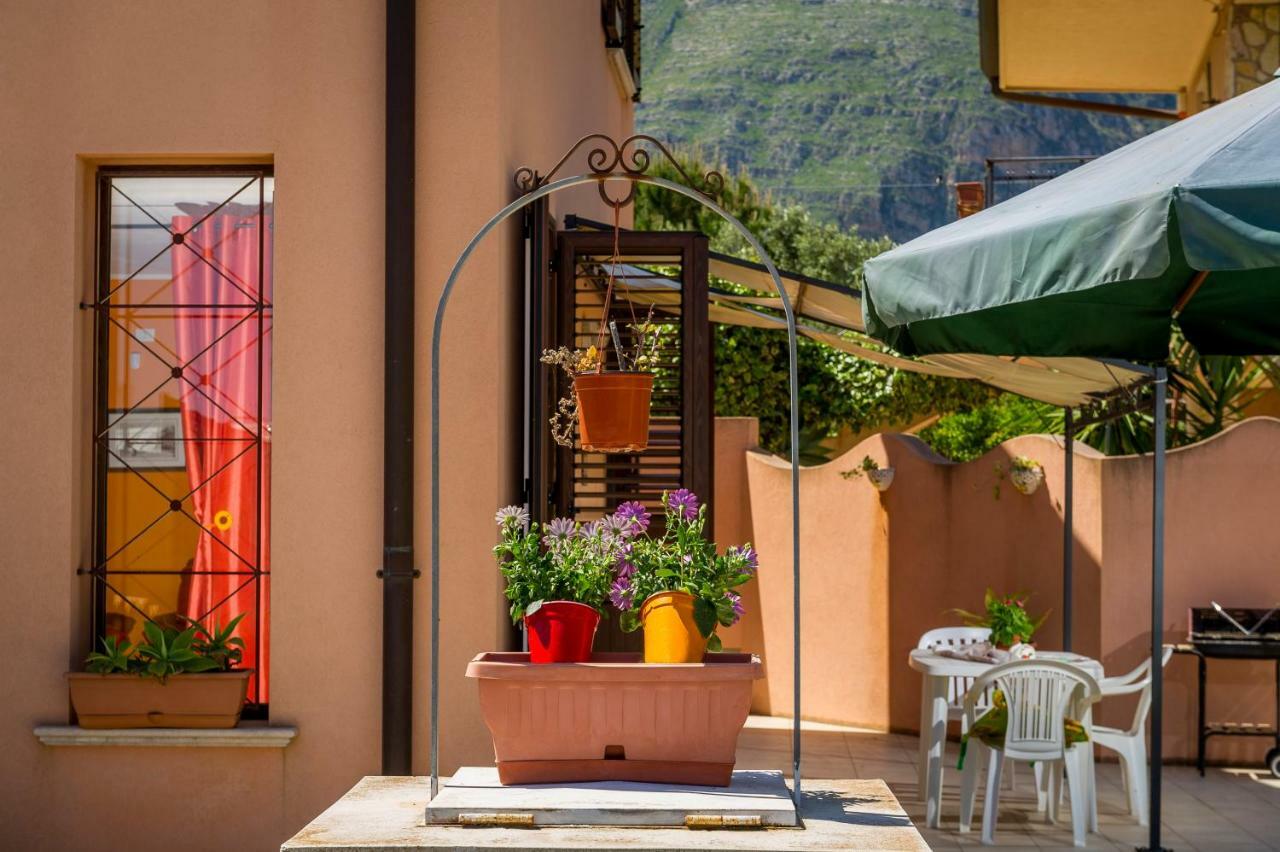 Villa Oasi Del Relax Кастелламмаре-дель-Голфо Экстерьер фото